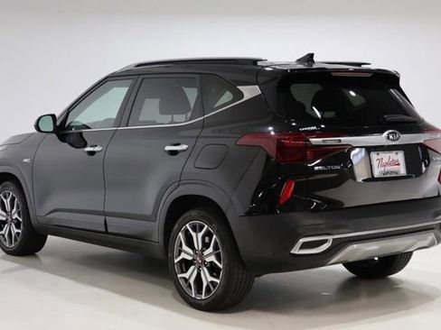 Used 2021 Kia Seltos SX w/ SX Sunroof Package AWD/4WD image 6
