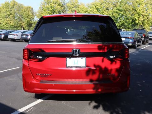 Certified 2026 Honda Odyssey Elite image 4