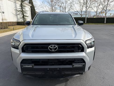 Used 2025 Toyota 4Runner SR5 image 4