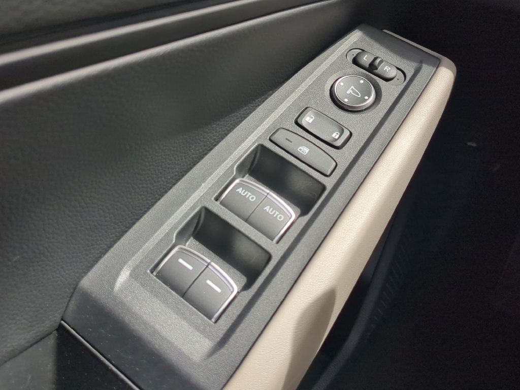 Certified 2025 Honda Accord LX image 19