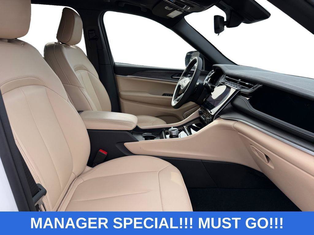 Used 2024 Jeep Grand Cherokee Limited 4xe AWD/4WD image 15
