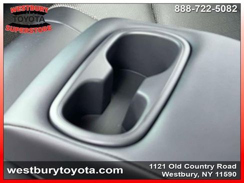 Used 2021 Toyota Camry XSE w/ Navigation Upgrade Package FWD image 14
