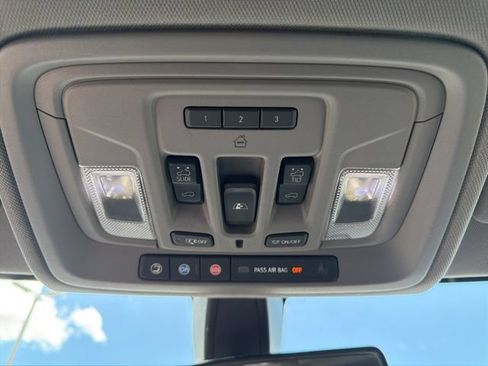 Used 2020 Chevrolet Silverado 1500 LT Trail Boss AWD/4WD image 23