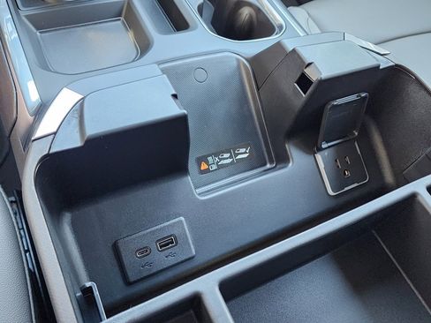 New 2026 GMC Sierra 1500 SLT w/ SLT Premium Plus Package image 34