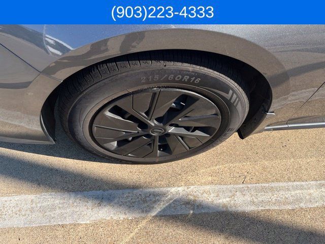 Used 2025 Nissan Altima 2.5 S FWD image 2