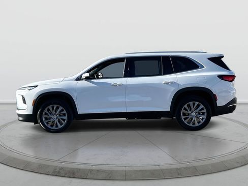 Used 2026 Buick Enclave Preferred w/ Power Package FWD image 5
