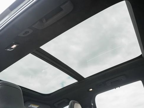 Certified 2023 Volvo XC90 B6 Ultimate w/ Lounge Package AWD/4WD image 34