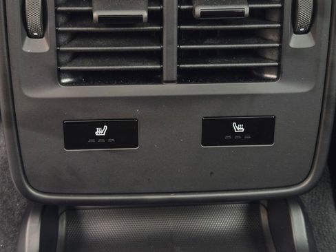 Used 2025 Porsche Taycan 4S image 32