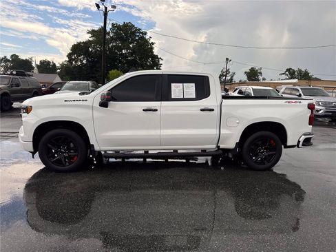 Used 2022 Chevrolet Silverado 1500 RST w/ Redline Edition AWD/4WD image 7