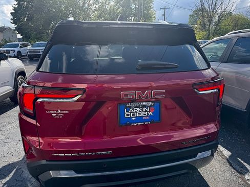 New 2026 GMC Terrain Elevation w/ Elevation Premium Package AWD/4WD image 7