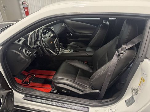 Used 2013 Chevrolet Camaro SS w/ RS Package RWD image 9