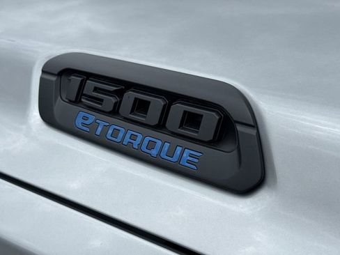 New 2026 RAM 1500 4x4 Crew Cab image 6