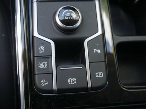 Used 2025 Kia Sorento SX FWD image 33