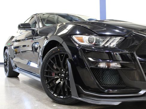 Used 2017 Ford Mustang GT w/ GT Performance Package RWD image 2