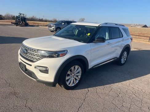 Used 2020 Ford Explorer Limited w/ Class III Trailer Tow Package image 3