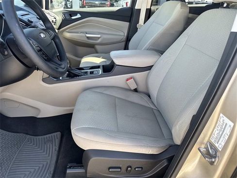 Used 2017 Ford Escape SE image 17