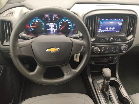 Used 2022 Chevrolet Colorado W/T RWD image 22