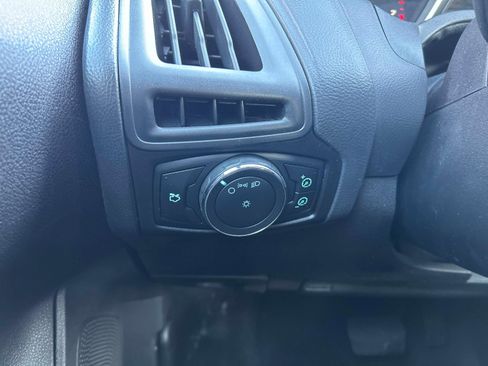 Used 2013 Ford Focus S image 29