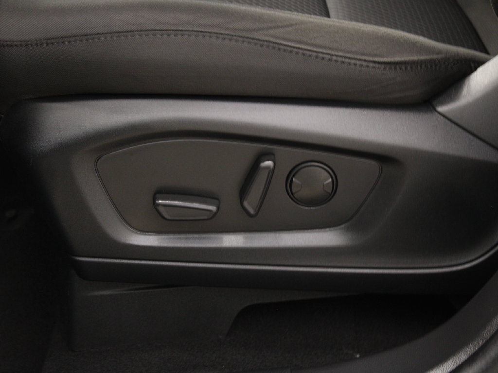 Used 2023 Ford Explorer XLT RWD image 12