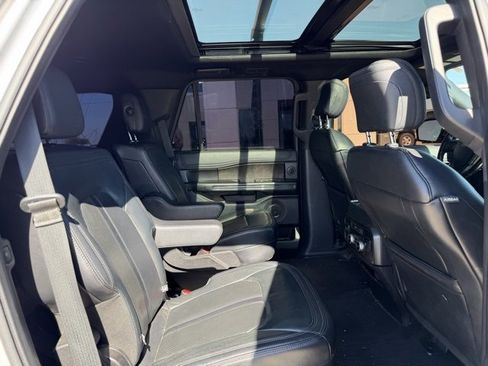 Used 2019 Ford Expedition Limited w/ Texas Edition Package image 10