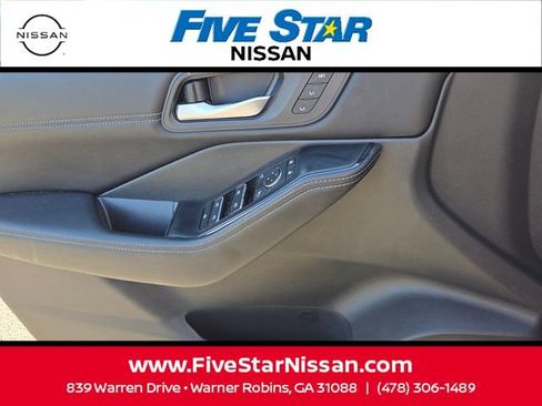 Used 2024 Nissan Rogue SL w/ SL Premium Package AWD/4WD image 31