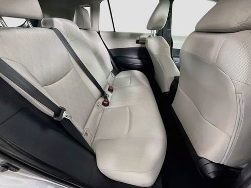 Certified 2025 Toyota Corolla Cross LE w/ Moonroof Package FWD image 28