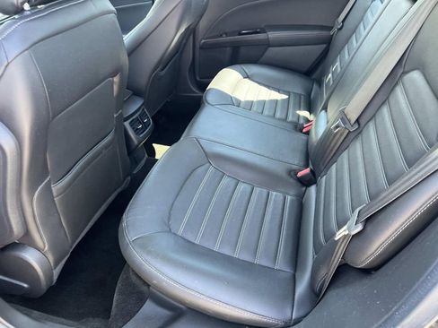 Used 2016 Ford Fusion SE w/ Equipment Group 202A FWD image 10