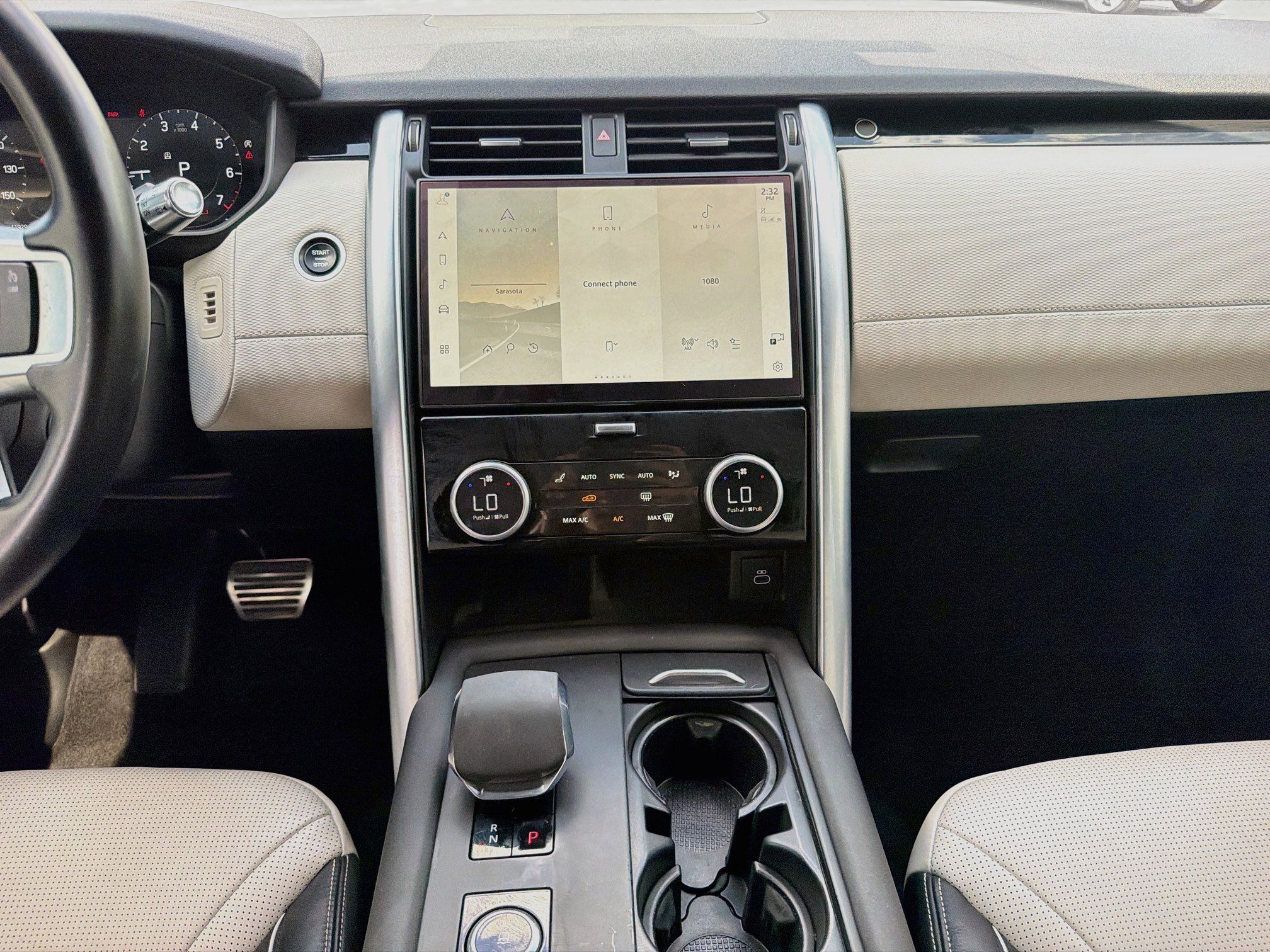 Used 2022 Land Rover Discovery S R-Dynamic AWD/4WD image 20