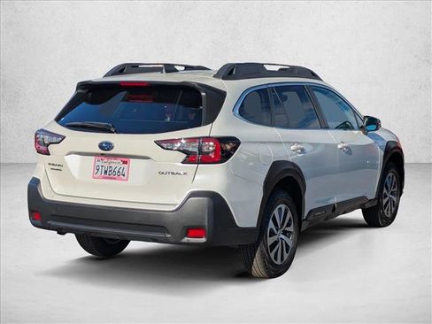 Certified 2025 Subaru Outback Premium image 7