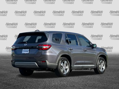 Used 2025 Honda Pilot EX-L image 5