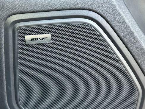 Certified 2025 Porsche Macan image 21