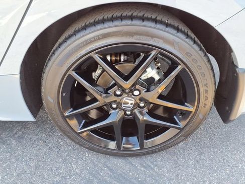 Used 2025 Honda Civic Sport image 22