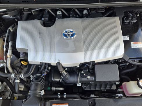 Used 2019 Toyota Prius Limited FWD image 29