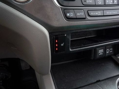 Used 2020 Honda Pilot EX image 22