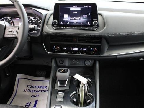 Certified 2026 Nissan Rogue SV FWD image 21