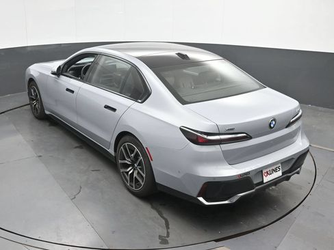 Used 2026 BMW 740i xDrive AWD/4WD image 36