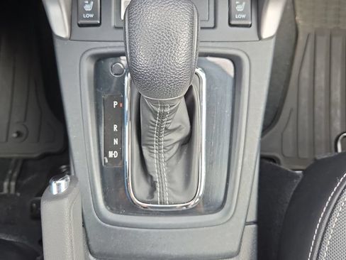 Used 2018 Subaru Forester 2.5i Premium AWD/4WD image 38
