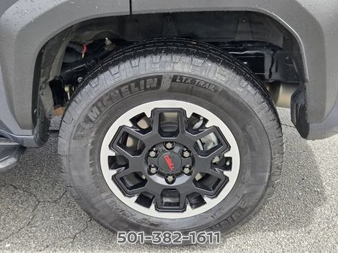 Used 2025 Toyota 4Runner 4WD image 18