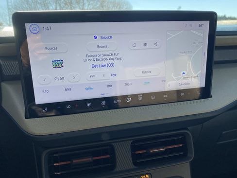 New 2026 Ford Maverick Lariat image 16