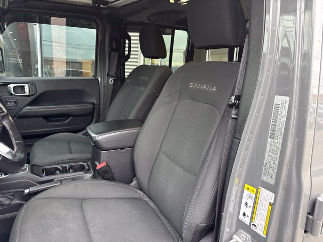 Used 2019 Jeep Wrangler Unlimited Sahara w/ Cold Weather Group AWD/4WD image 11
