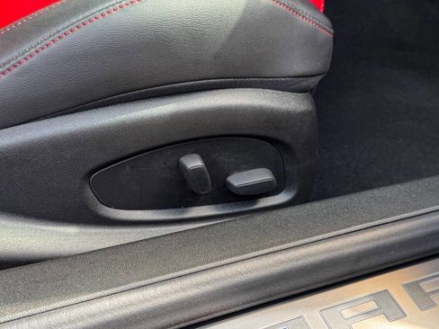 Used 2017 Chevrolet Camaro SS RWD image 13