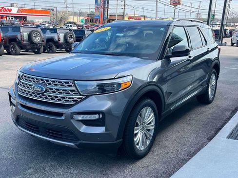 Used 2021 Ford Explorer Limited w/ Equipment Group 301A AWD/4WD image 7
