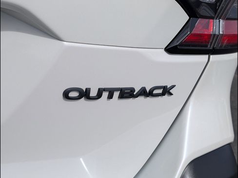 Used 2025 Subaru Outback Onyx Edition AWD/4WD image 25