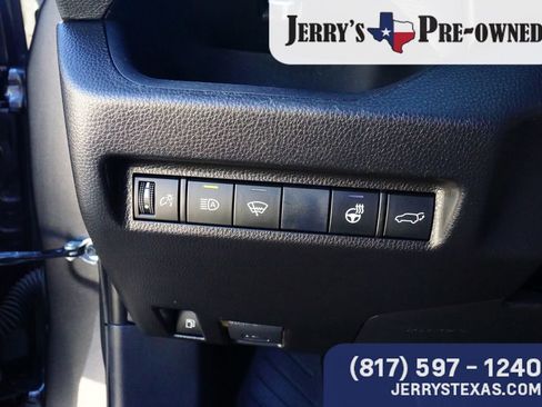 Used 2020 Toyota RAV4 XSE w/ XSE Grade Weather Package image 17