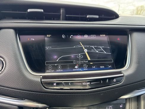 Used 2017 Cadillac XT5 Premium Luxury w/ Advanced Security Package image 18