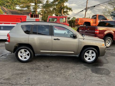 Used 2007 Jeep Compass Sport w/ PWR Equipment Group image 8