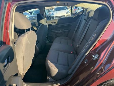 Used 2024 Nissan Altima 2.5 SV w/ SV Premium Package FWD image 22