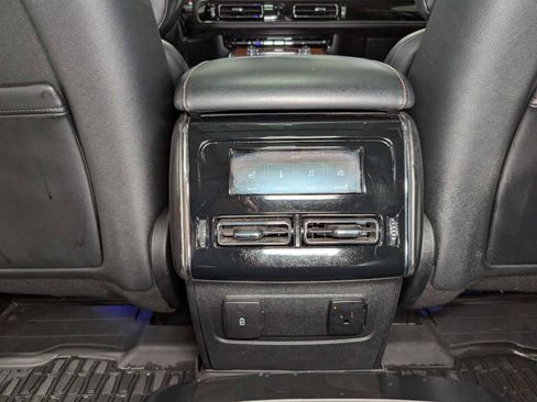 Used 2020 Lincoln Aviator Reserve w/ Equipment Group 201A image 19