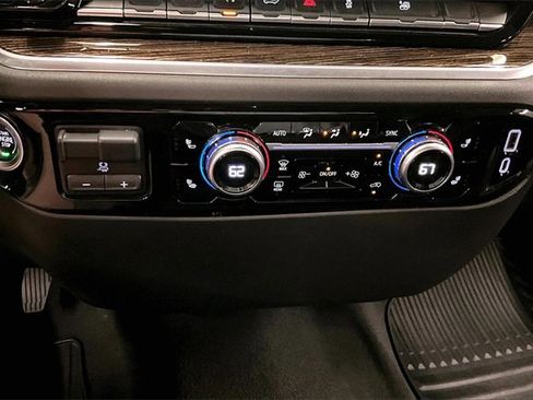 Used 2022 GMC Sierra 1500 Elevation image 27