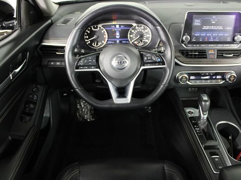 Used 2019 Nissan Altima 2.5 Platinum FWD image 19